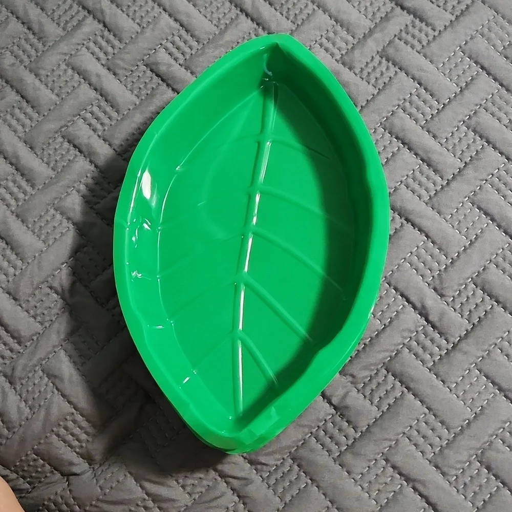 Leaf Bowls 8pcs